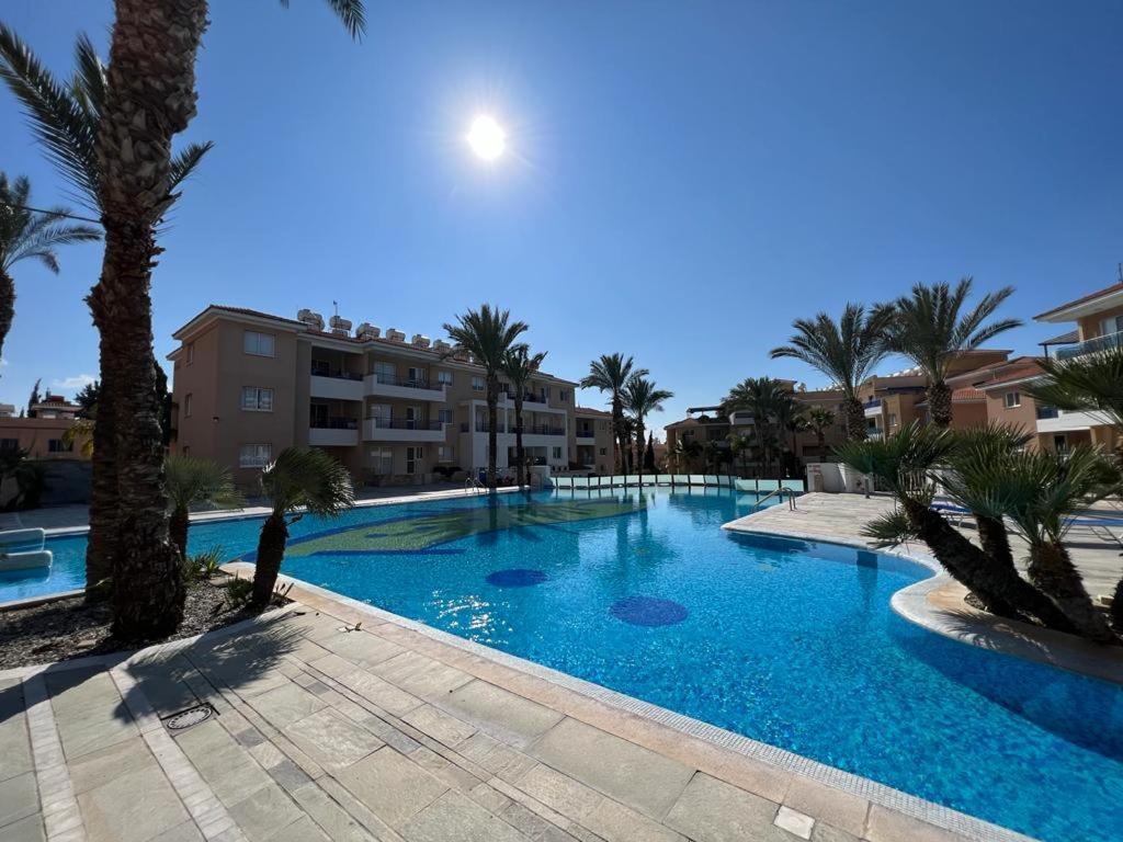 Casa Del Sol Townhouse In Iris Village Paphos Buitenkant foto