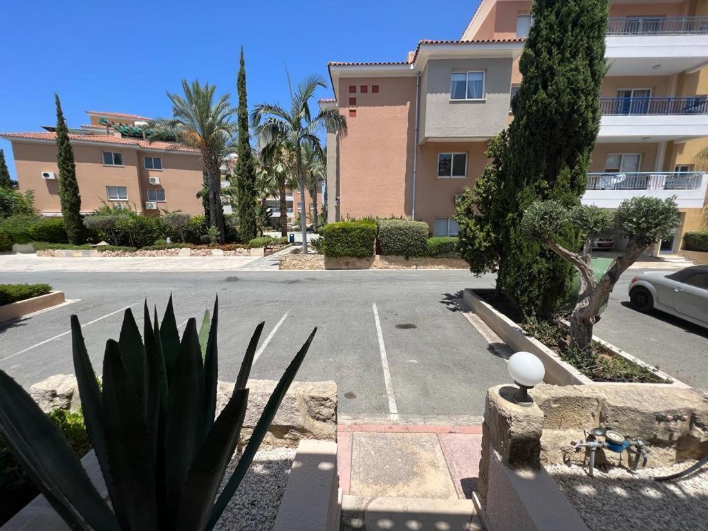Casa Del Sol Townhouse In Iris Village Paphos Buitenkant foto