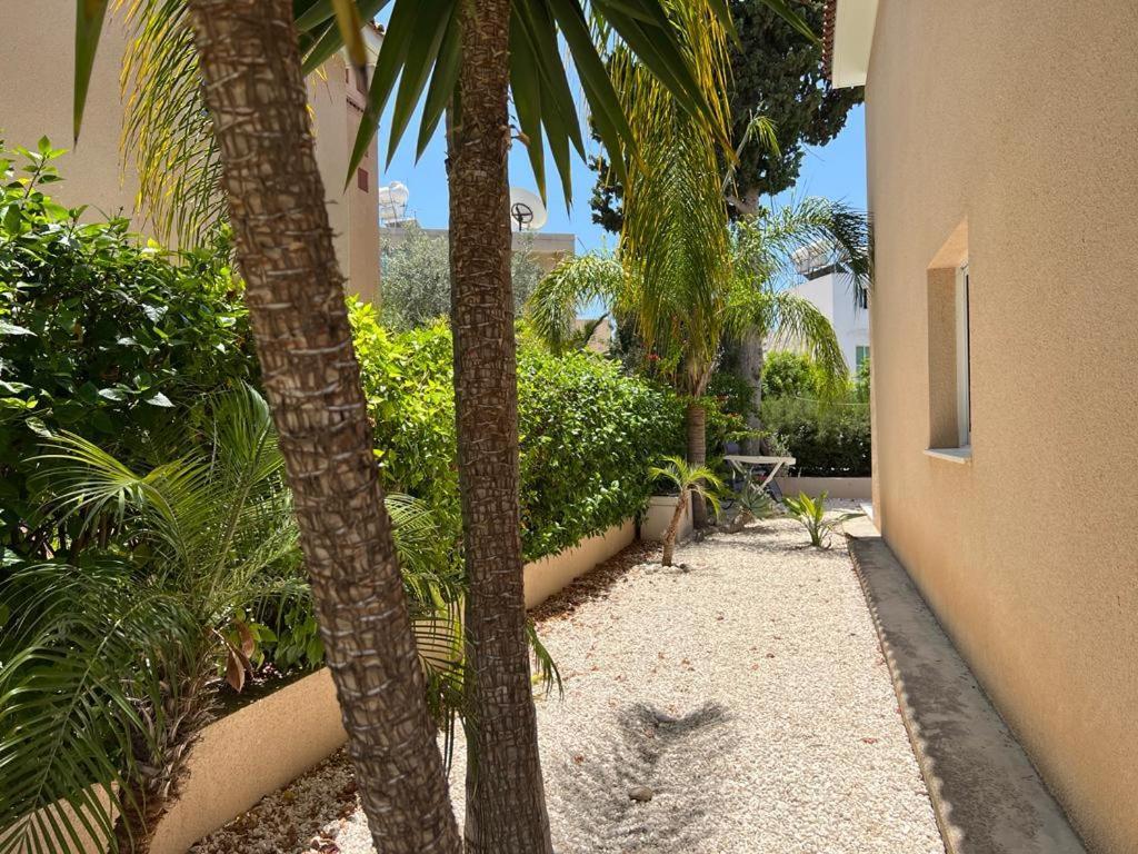 Casa Del Sol Townhouse In Iris Village Paphos Buitenkant foto