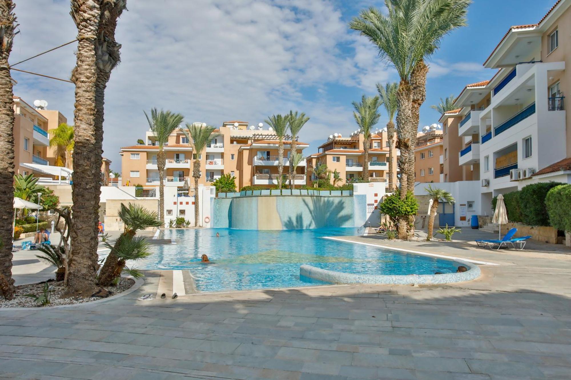 Casa Del Sol Townhouse In Iris Village Paphos Buitenkant foto