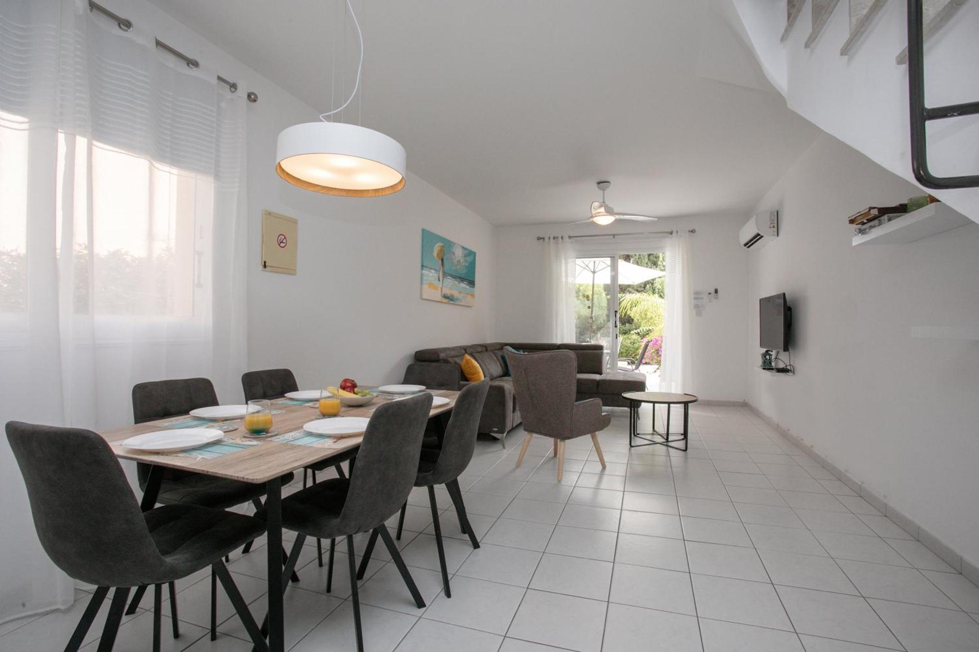 Casa Del Sol Townhouse In Iris Village Paphos Buitenkant foto