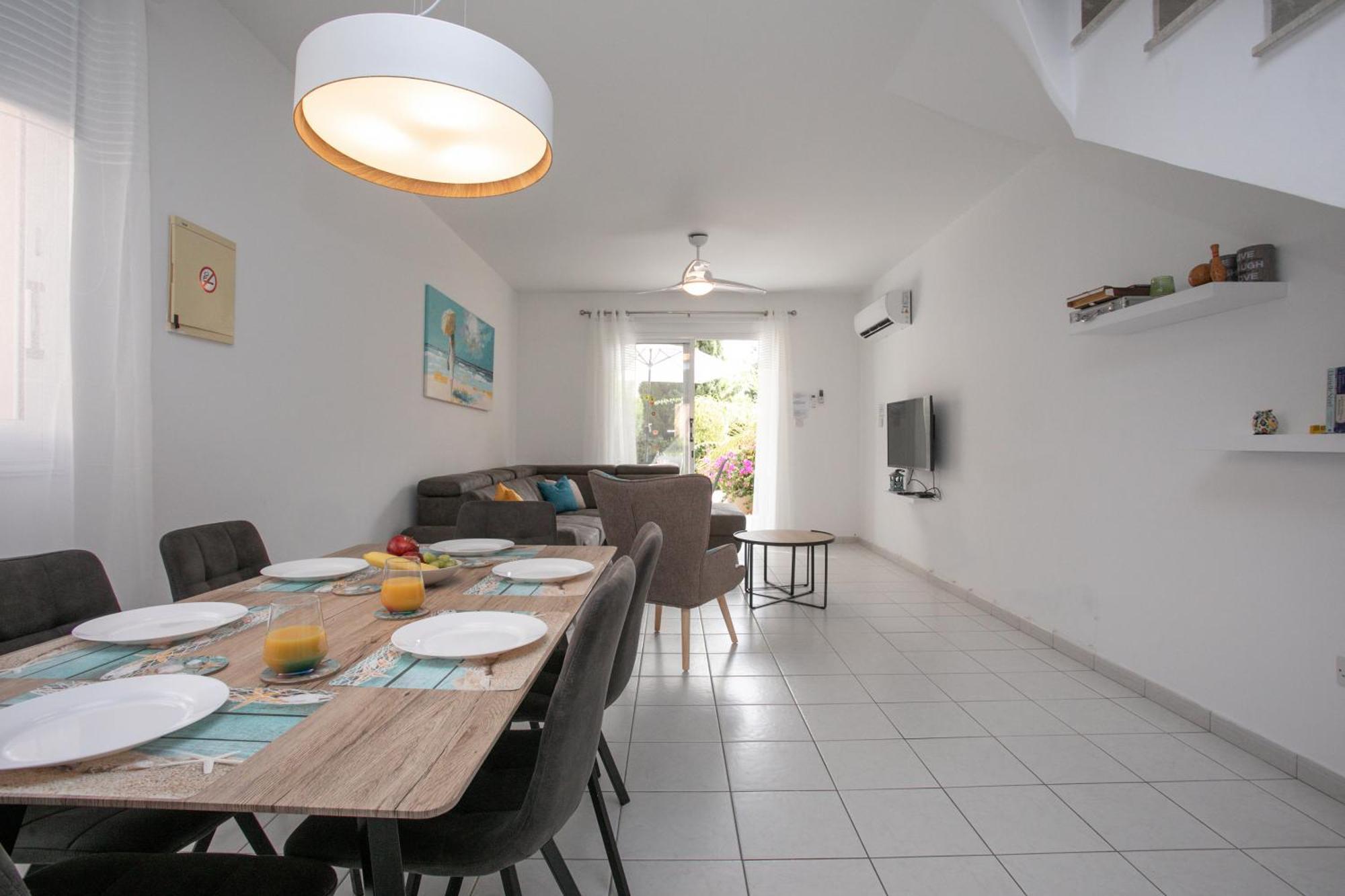 Casa Del Sol Townhouse In Iris Village Paphos Buitenkant foto